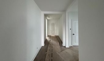 10915 Bop Ln, Adkins, TX 78101