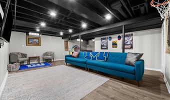 6716 Rosedale Blvd, Allen Park, MI 48101