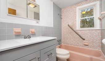 110 Coles Rd, Cromwell, CT 06416