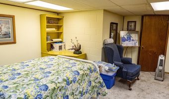 11705 J Ave, Aplington, IA 50604