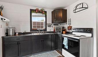 1215 Navarino St, Algoma, WI 54201