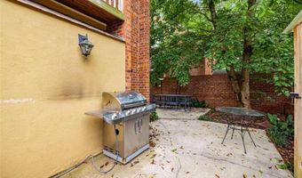 654 CLEBURNE Ter, Atlanta, GA 30306