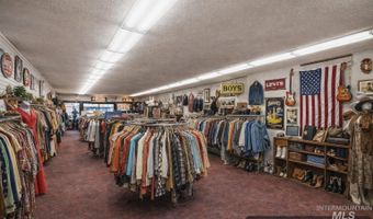 1328 Overland Ave, Burley, ID 83318