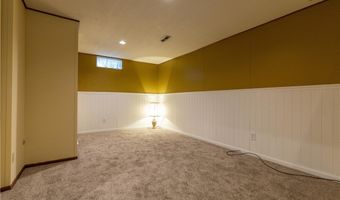 1925 Quayle Dr, Akron, OH 44312