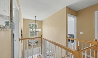 8 Avalon Ave, Barnegat, NJ 08005