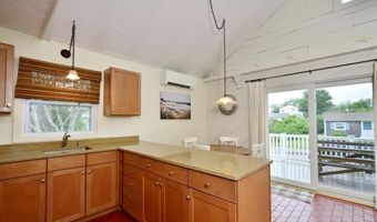 24 Redwood Dr, Narragansett, RI 02882