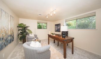 1365 Chalmers Dr, Ann Arbor, MI 48104
