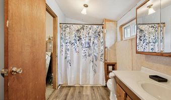 1121 26th St, Allegan, MI 49010