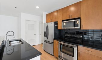 950 W Peachtree St NW 1413, Atlanta, GA 30309