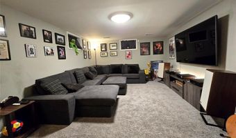 202 Pleasant Ave, Bergenfield, NJ 07621