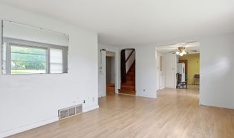 42177 N Lake Ave, Antioch, IL 60002