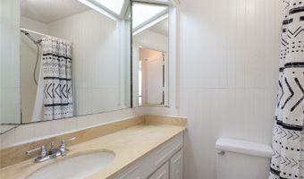 444 Lunalilo Home Rd 506, Honolulu, HI 96825