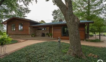 364 E 1600 Rd, Baldwin City, KS 66006