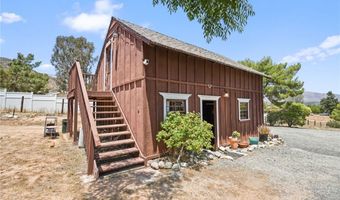 10821 Los Jordans Rd, Agua Dulce, CA 91390