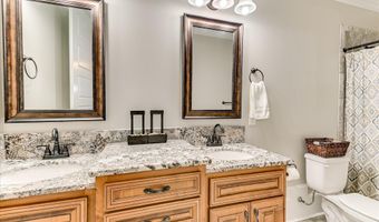 305 Alabaster Ct, Appling, GA 30802