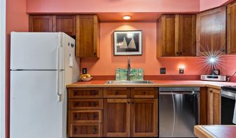 50 S Bay Dr 19, Narragansett, RI 02882
