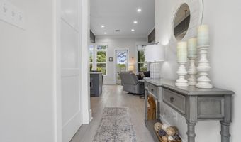 329 Saint George St, Bay St. Louis, MS 39520