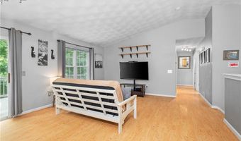 16 Walker Ln, Coventry, RI 02916