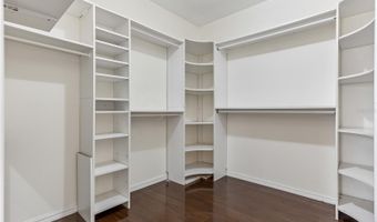 37 E VANDERBILT St, Orlando, FL 32804