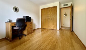 409 SE Delaware Ave 211, Ankeny, IA 50021
