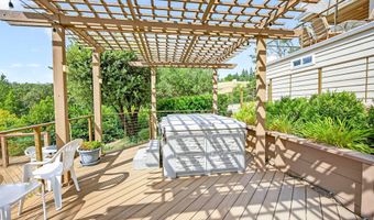 500 Pompadour Dr, Ashland, OR 97520