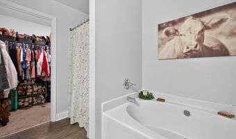 151 Rolling Woods, Hull, GA 30646