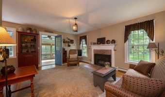 140 Ironworks Rd, Clinton, CT 06413