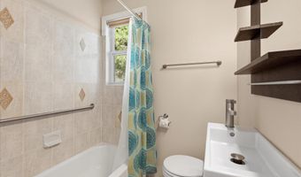 4003 KLOMAN St, Annandale, VA 22003