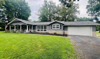 89 Woodlawn Dr, Batesville, IN 47006