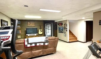 24352 St. Hwy Ee, Aurora, MO 65605