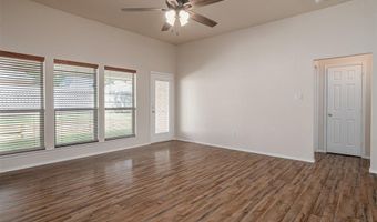 302 Howard Way Dr, Aledo, TX 76008