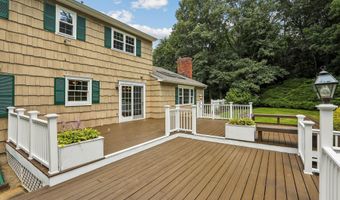10 Terra Glen Rd, Danbury, CT 06811