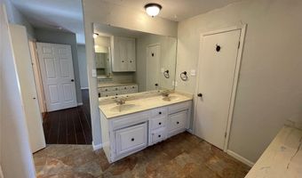101 Robin Ave, Weatherford, TX 76086