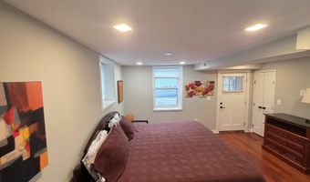 4106 GAULT Pl NE 1, Washington, DC 20019