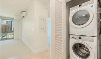 629 Keeaumoku St 1208, Honolulu, HI 96814