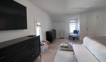 66 Howard St, Bangor, ME 04401