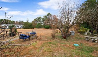 8 Mary Ct, Barnegat, NJ 08005