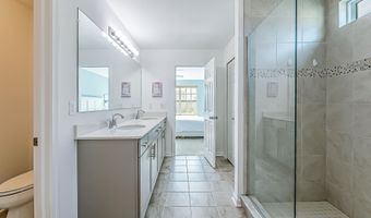 289 Springview St, Ann Arbor, MI 48103