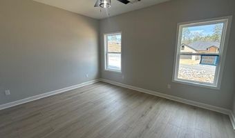 1001 Duke Dr, Bauxite, AR 72011