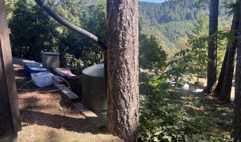17301 Canyon Dr, Brookings, OR 97415