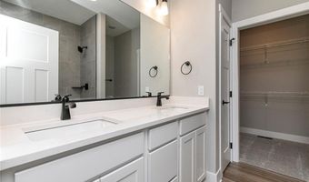 529 Meadows Ct, Polk City, IA 50226