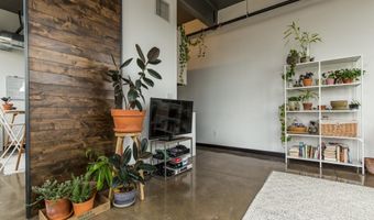 1701 TULIP St 301, Philadelphia, PA 19125