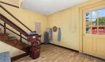 75 Markwood Dr, Barrington, RI 02806