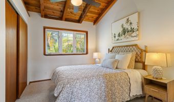 1018 Mokulua Dr, Kailua, HI 96734