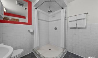7151 Miranda Dr, Anchorage, AK 99507