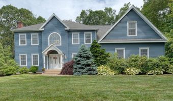 2 Warren Gln, Burlington, CT 06013