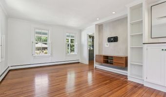 20 School St, Stonington, CT 06355