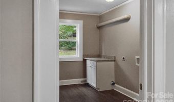 208 N 5th St, Albemarle, NC 28001