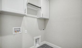 6705 Orange Ave, Bentonville, AR 72713