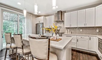 245 LYCEUM Ave, Philadelphia, PA 19128